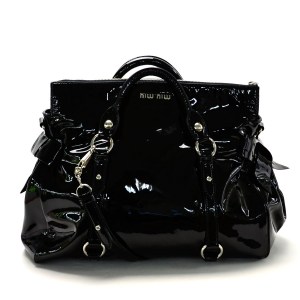 How to clean stains off LV patent leather bag??? Was stained