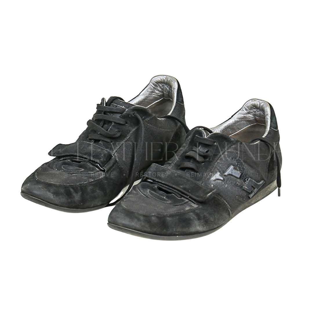 Before — Sneaker - Torn & Worn